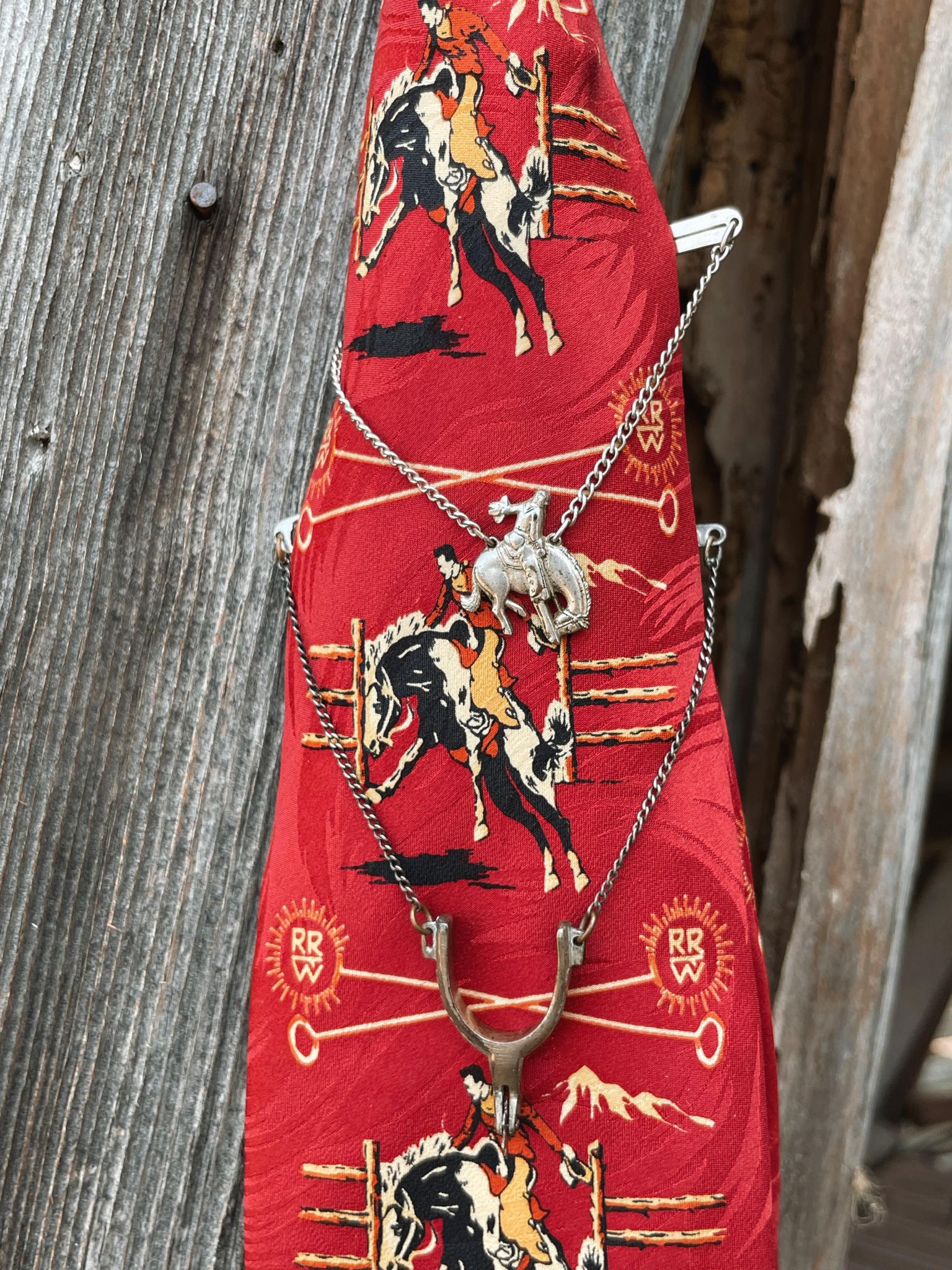 Vintage Spur Tie Chain