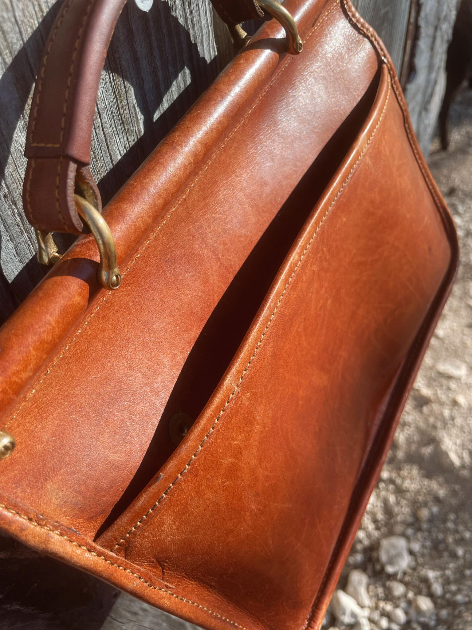 Albuquerque Red Vintage Saddle Blanket & Leather Fringe Handbag – The  Vintage Leopard