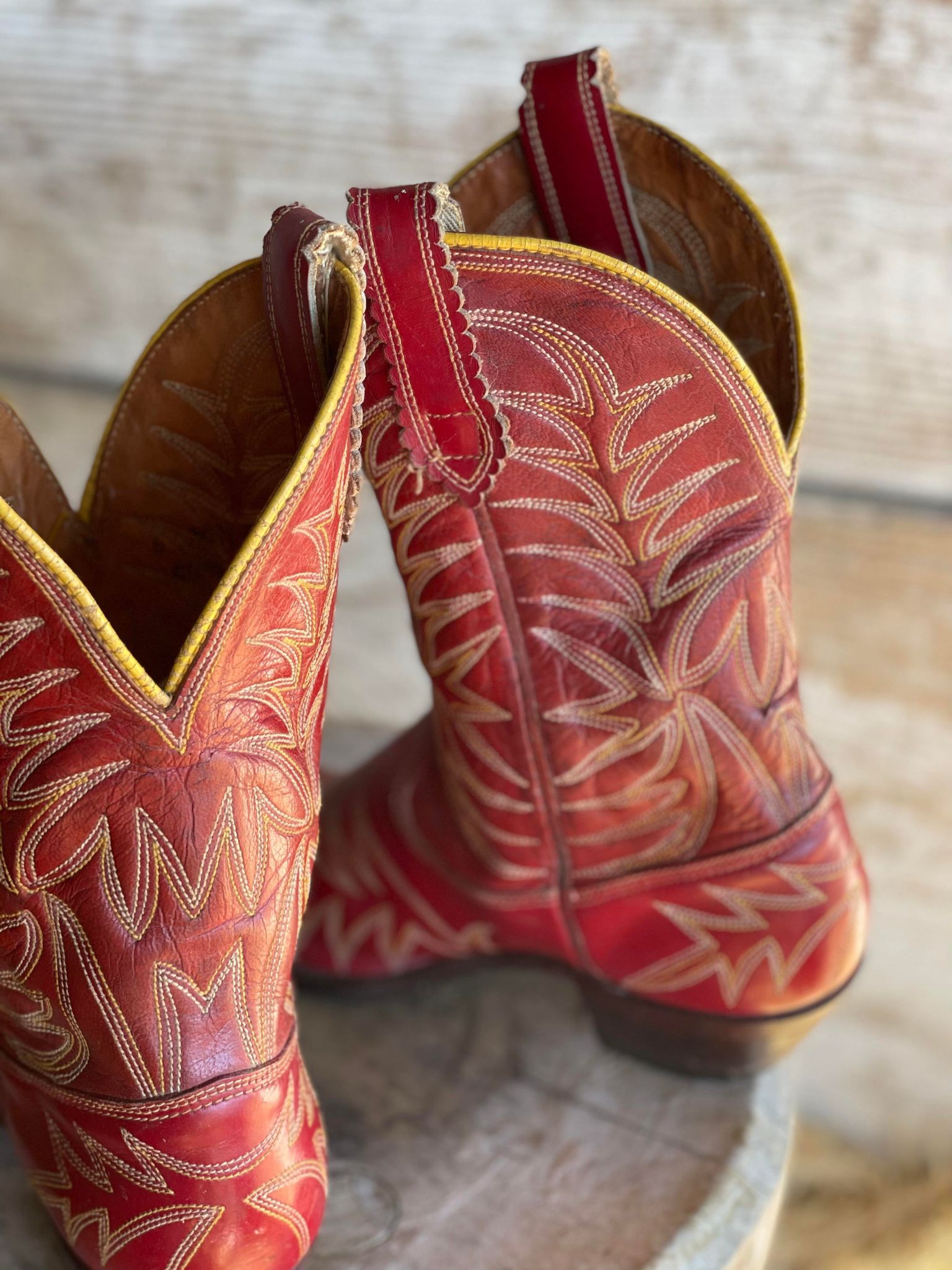 Vintage Ladies Cowboy Boots (ladies 6)