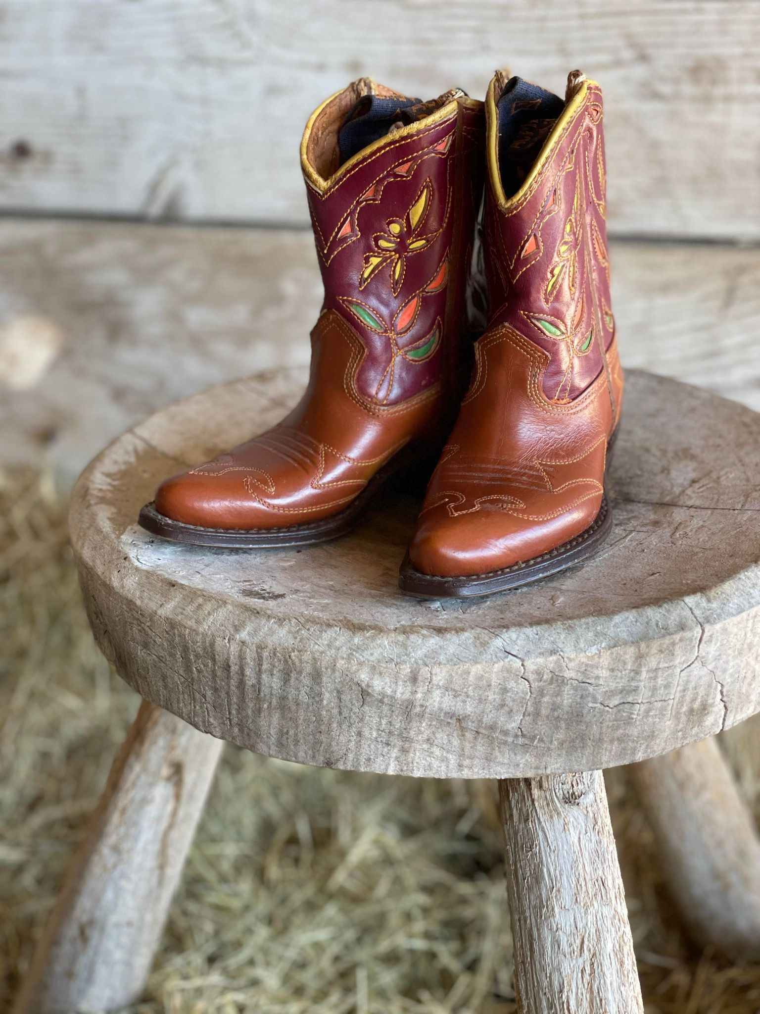 Vintage Acme Cowboy Boots, Never Worn (Kids' 5D)