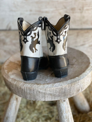 Vintage Bucking Horse Cowboy Boots (5.5 D)