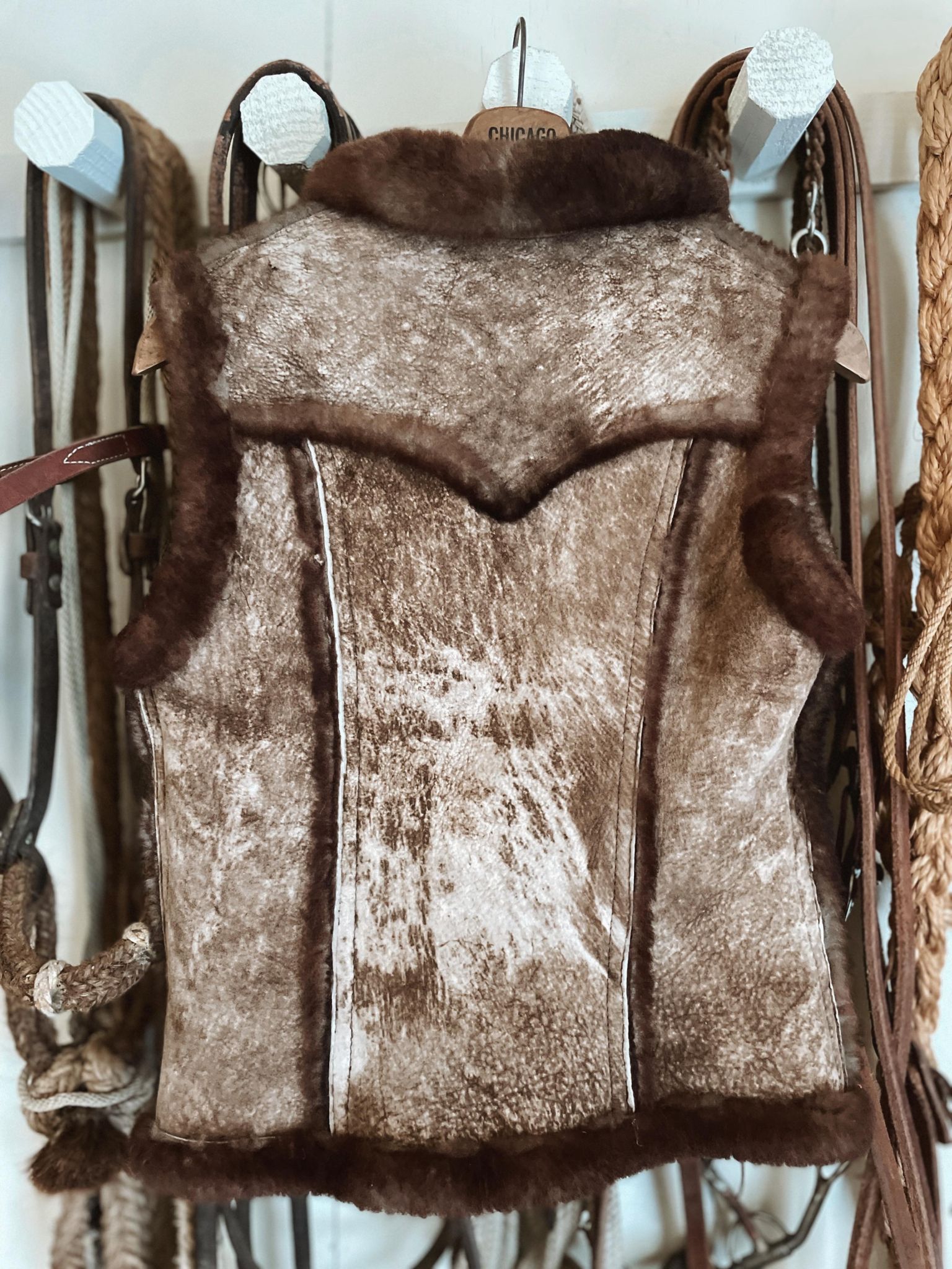 Vintage Cozy Sheepskin Vest (Brown)