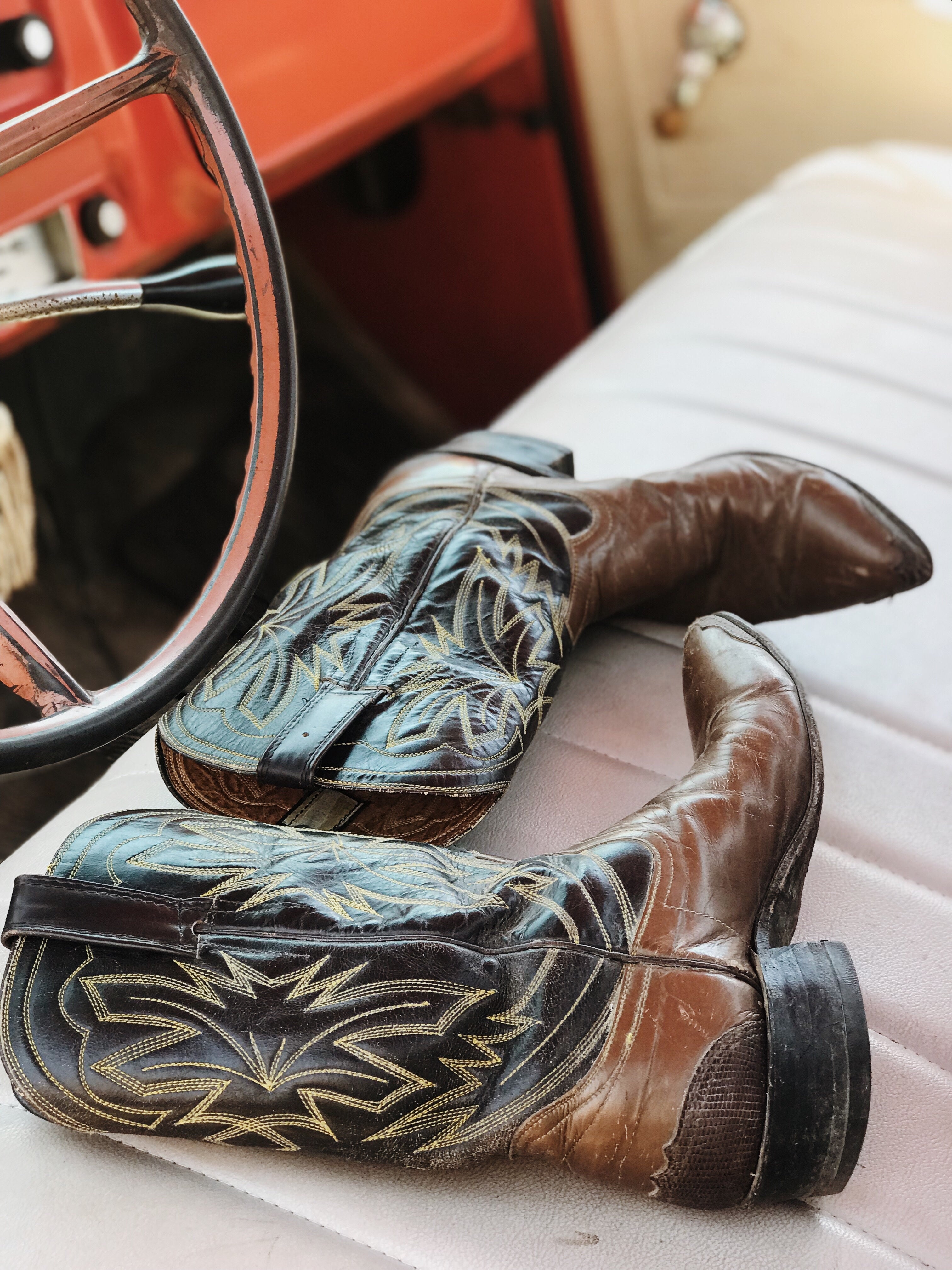 Vintage Ladies Cowboy Boots