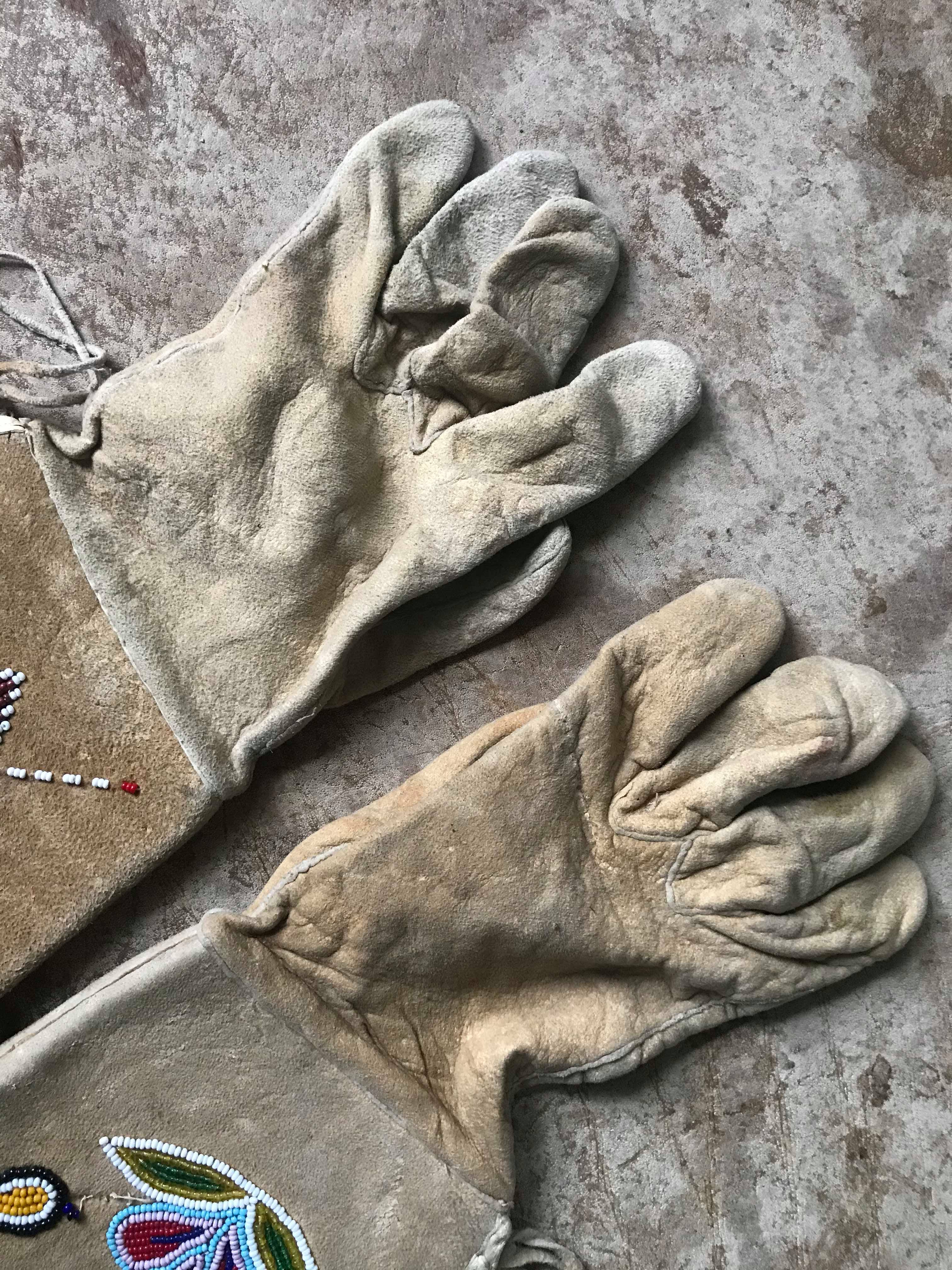 Antique Beaded Gauntlet Gloves