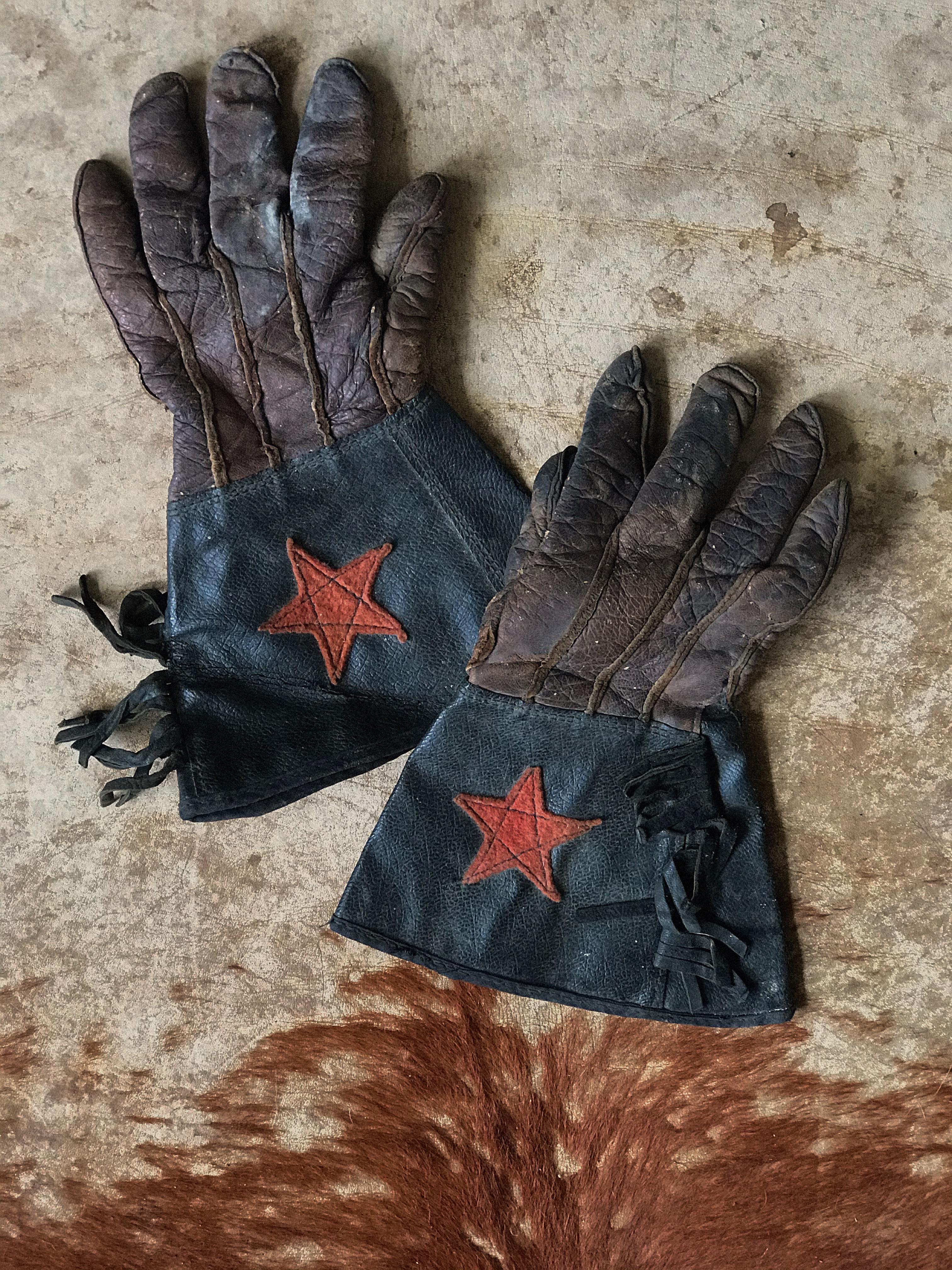 Antique Cowgirl Gloves