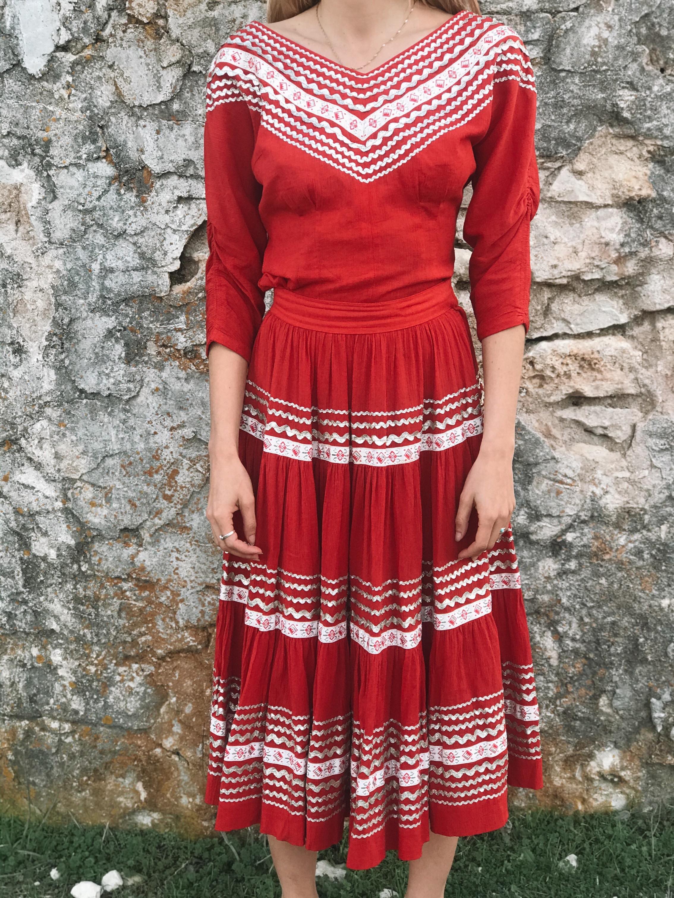 50s Folk Dress (Top + Skirt)